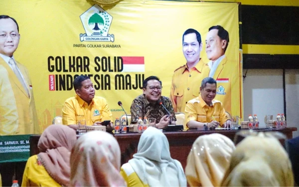 Thumbnail Berita - Untuk Kado Spesial HUT Surabaya, DPD Golkar Gelar Lomba Pembuatan Oleh-Oleh Unik