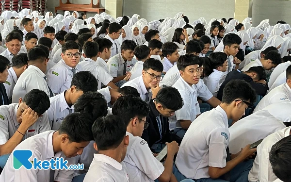 Thumbnail Berita - Hari Pendidikan Nasional, Kota Malang Masih Perangi Kasus Anak Tidak Sekolah