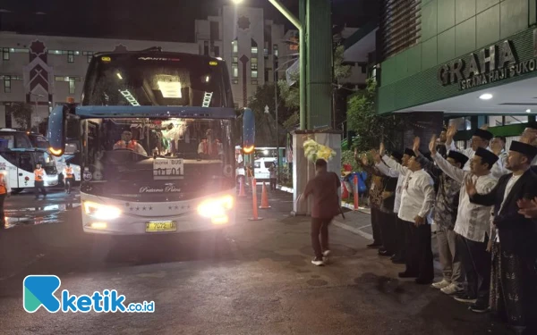 Thumbnail Berita - Rute Keberangkatan Haji Kloter Pertama Embarkasi Surabaya