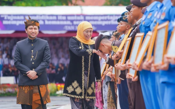 Thumbnail Berita - Pemprov Jatim Siapkan Paket Kebijakan Pendidikan Rp126 Miliar dan SPMB Berintegritas-Obyektif