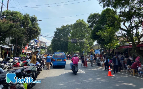Thumbnail Berita - Akhir Pekan, Akses Jalan Pasar Klojen Malang Jadi Satu Arah
