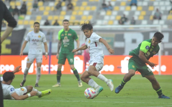 Thumbnail Berita - Persik Kediri vs Persebaya Surabaya, H2H, Prediksi Pemain, dan Jadwal Pertandingan