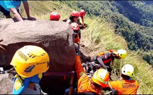 Thumbnail Berita - Berlangsung 4 Hari, Proses Evakuasi Pelajar SMK Asal Jember yang Hilang di Gunung Saeng Bondowoso