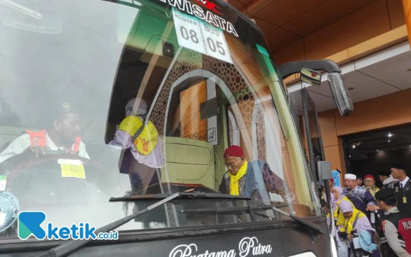 Thumbnail Berita - Calon Haji yang Meninggal di Embarkasi Surabaya Dapat Asuransi