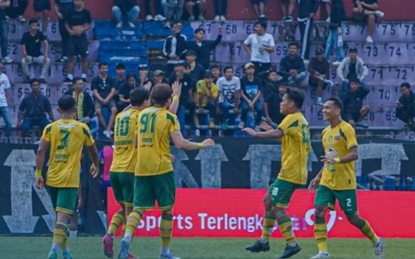 Thumbnail Berita - Persebaya Diimbangi Persik, Persib Juara "Back to Back" Liga 1