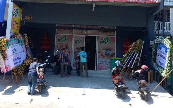 Thumbnail Berita - Berkedok Panti Pijat, Tempat Spa di Jalan Tidar Surabaya Diduga Layani Plus-Plus