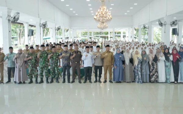 Thumbnail Wakil Bupati Asahan Rianto Resmi Buka Manasik Haji 1446 H