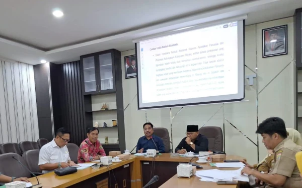 Thumbnail Berita - DPRD Kabupaten Malang Kaji Raperda Tentang Pendidikan Pancasila dan Wawasan Kebangsaan