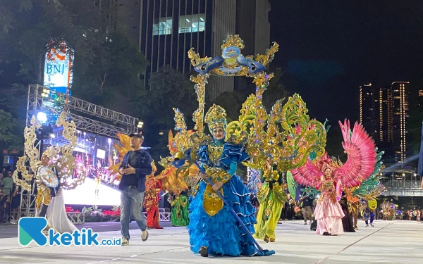 Thumbnail Karnaval APEKSI perwakilan Tasikmalaya. (Foto: Shinta Miranda/Ketik.co.id)