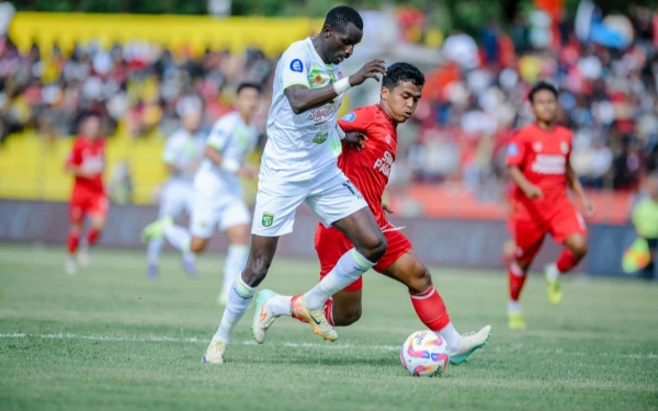 Thumbnail Berita - Persebaya vs Semen Padang: H2H, Prediksi Pemain dan Jadwal Pertandingan