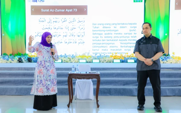 Thumbnail Berita - Lewat Talent DNA, Khofifah Harapkan Kader Muslimat NU Jadi Motor Organisasi yang Adaptif, Dinamis dan Profesional