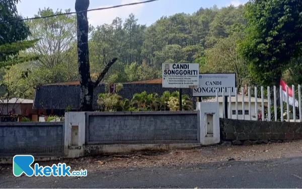 Foto Candi Songgoriti yang berada di kawasan Songgoriti Kota Batu. (Foto: Sholeh/Ketik.co.id)