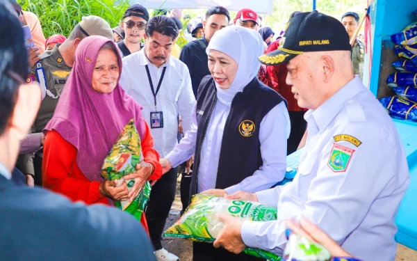 Thumbnail Berita - Pemprov Jatim Gelar Pasar Murah di Singosari Malang, Wujudkan Ketahanan Pangan dan Zero Stunting