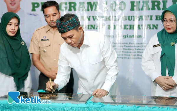 Thumbnail Berita - Resmikan Dua Puskesmas Baru, Bupati Bandung Siap Bangun RSUD Cimenyan Tahun Ini