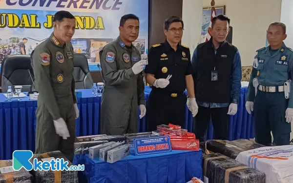 Thumbnail Berita - Satgaspam TNI AL Gagalkan Pengiriman 1,4 Ton Rokok Tanpa Cukai