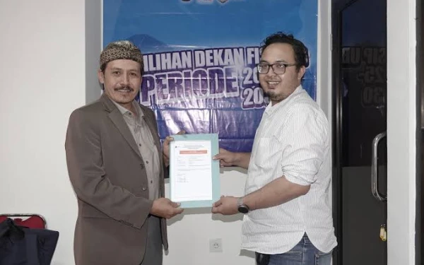 Thumbnail Berita - Mengenal Ahmad Imron Rozuli, Calon Dekan Fisip UB Terpilih yang Hobi Olahraga dan Aktif Menulis