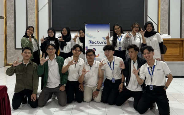 Thumbnail Berita - ‎Penerima Beasiswa Teladan UB dan SMAN 1 Batu Luncurkan Website Lectura  ‎