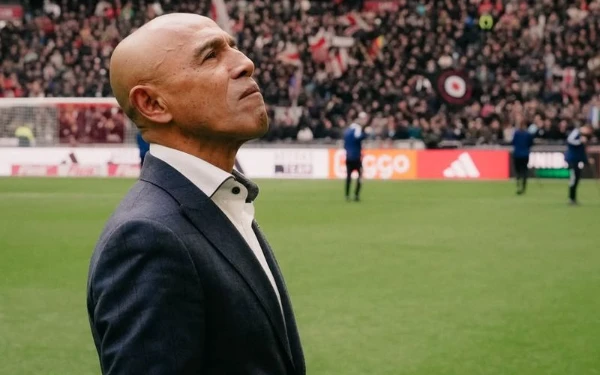 Thumbnail Berita - Legenda Ajax Amsterdam Simon Tahamata Dirumorkan Gabung Timnas Indonesia