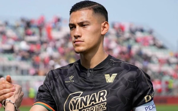 Thumbnail Berita - Venezia Terancam Degradasi, Jay Idzes: Masih Ada Peluang