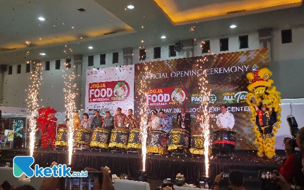 Thumbnail Berita - Pameran Jogja Food & Beverage Expo 2025 Resmi Dibuka, Targetkan 12.000 Pengunjung