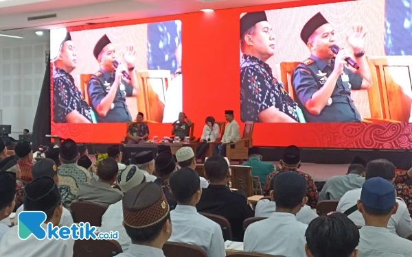 Thumbnail Berita - Santri Kediri Tunjukkan Nasionalisme Melalui Belajar Agama Sambil Cinta NKRI