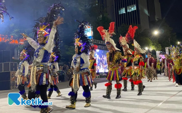 Thumbnail Berita - Di 2025 Parade Surabaya Vaganza Usung Tema Magical of Folktales