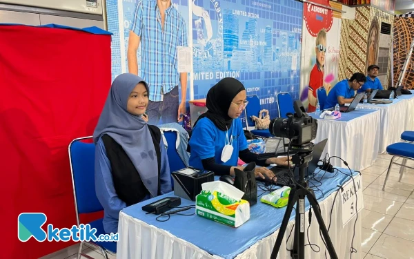 Thumbnail Berita - Kejar Target 30 Persen, Dispendukcapil Kota Malang Genjot Layanan 100 Aktivasi IKD Per Hari