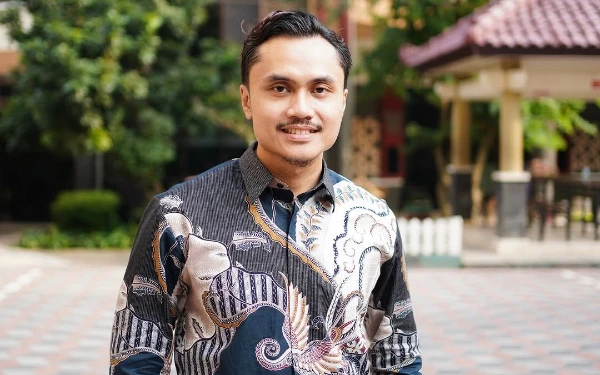 Thumbnail Berita - Faris Abidin, Anak Muda PKS yang Bawa Semangat Perubahan di DPRD Surabaya