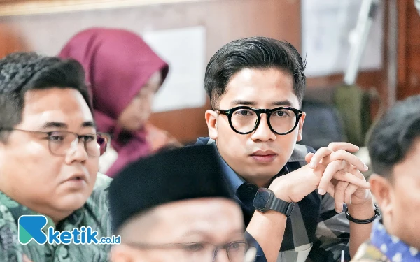 Thumbnail Berita - Fraksi PKB Desak Klarifikasi Dugaan Keterlibatan Orang Kuat Pemprov di Kasus Kredit Fiktif Bank Jatim