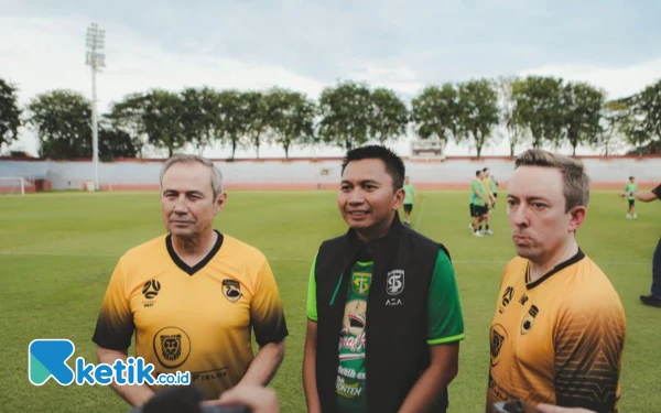 Thumbnail Berita - Persebaya Gelar Latihan di Australia Barat, Angkut 100 Bonek