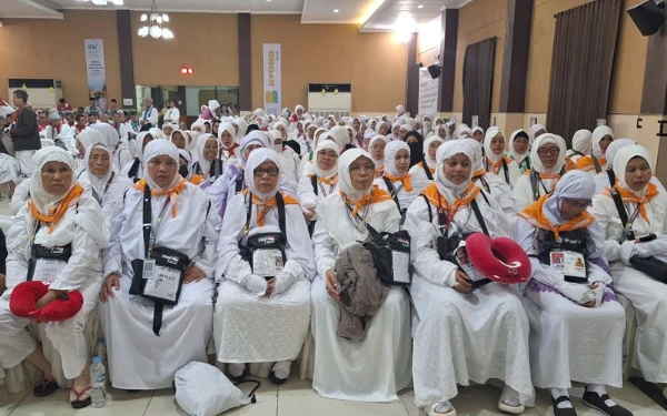 Thumbnail Berita - JCH Provinsi Bali Berangkat Melalui Embarkasi Surabaya, Ini Rinciannya