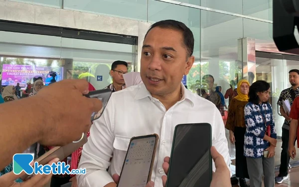Thumbnail Berita - Eri Cahyadi Andalkan Kanri Tekan Kenakalan Remaja Surabaya, Bisakah Menyamai Kesuksesan ‘Pendidikan Militer’ Jabar?