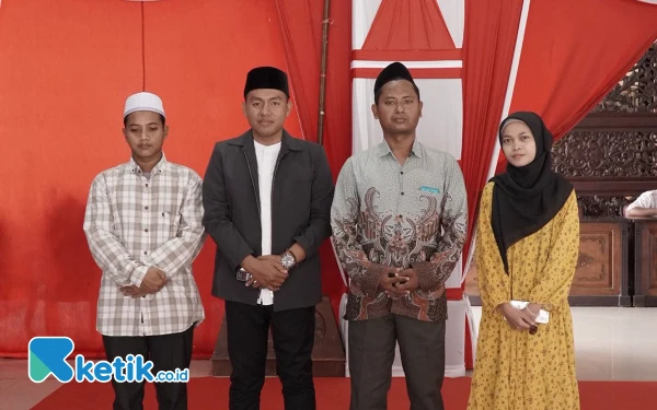 Foto Para penulis buku fikih MTs/SLTA kelas VII, VIII, IX (Foto: Zayrosi).