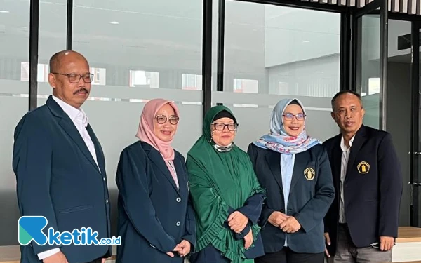 Thumbnail Berita - UB Kembali Kukuhkan 5 Profesor Lintas Keilmuan, Bahas Sengketa Hukum Laut hingga Pemanfaatan Enzim untuk Krisis Iklim