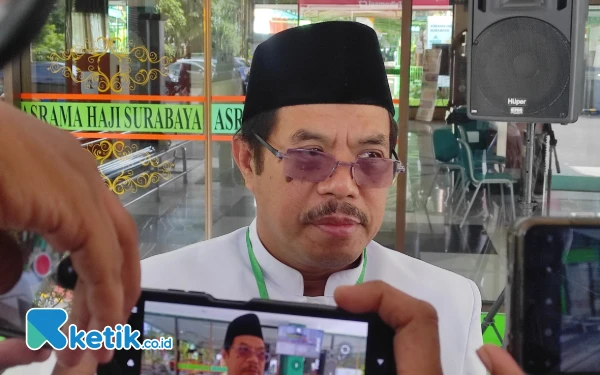 Thumbnail Berita - Kabar Duka, Calon Haji Embarkasi Surabaya Meninggal Dunia di Pesawat