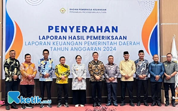Foto Wabup Helmi dan sejumlah Kepala Daerah di Malut Beserta Kepala BPK Malut Berpose Bersama (Foto: Zai For Ketik.co.id)