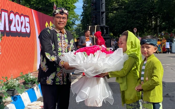 Thumbnail Berita - SDN Dabasah 1 Bondowoso Gelar Unjuk Bakat, Tampilkan Prestasi Siswa