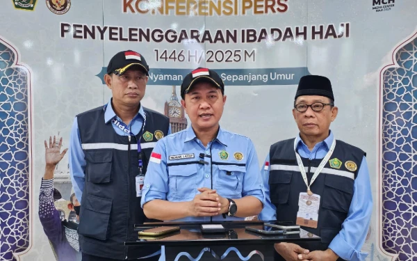 Thumbnail Berita - Kemenag Tegaskan Belum Ada Kepastian Visa Furoda