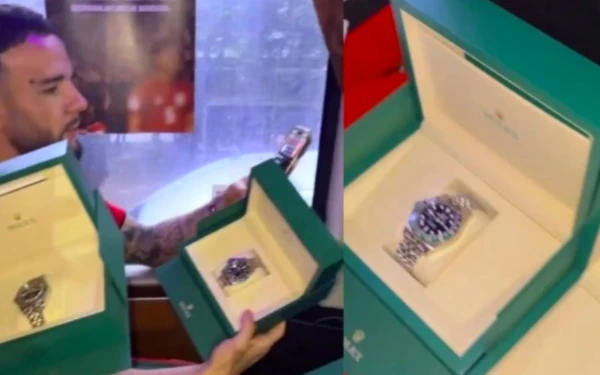 Thumbnail Berita - Timnas Dapat Jam Tangan Rolex Rp254 Juta dari Prabowo, Netizen Heboh