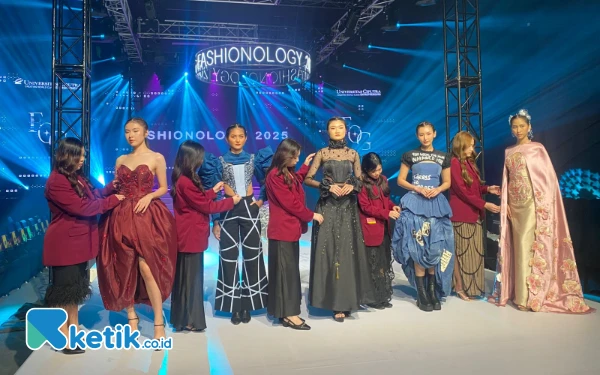 Foto Karya Mahasiswa Fashion Design Universitas Ciputra. (Foto: Shinta Miranda/Ketik.co.id)