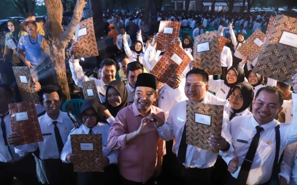 Thumbnail Berita - Gus Fawait ke Amerika Serikat, Pimpinan DPRD Jember Belum Dapat Informasi Resmi