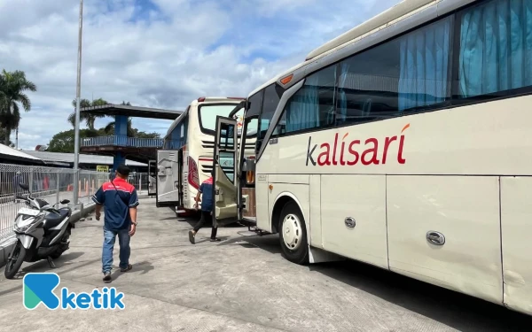 Thumbnail Berita - Kebijakan Baru, Bus Dilarang Ngetem di Luar Terminal Arjosari Kota Malang