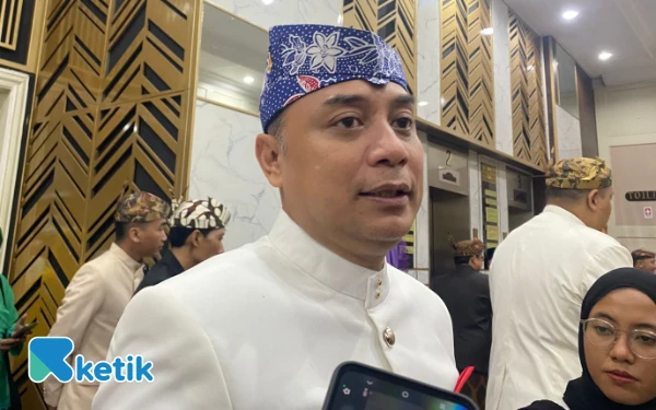 Thumbnail Berita - Eri Cahyadi Ajak Penjual Soto di Kota Surabaya Merapat di Festival Soto Nusantara
