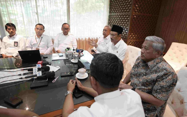 Thumbnail Berita - Mensos Gus Ipul: Juli Sekolah Rakyat Mulai Pembelajaran