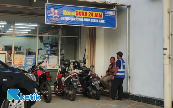 Thumbnail Berita - Minimarket Surabaya Harus Beri Asuransi Jukir, Pengusaha Retail: Beban Bagi Pengusaha