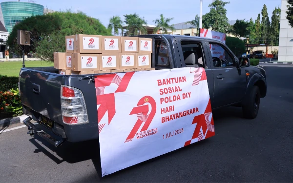 Foto Sebanyak 3.000 paket sembako telah disiapkan untuk disalurkan kepada kelompok masyarakat yang membutuhkan. (Foto: Bidhumas Polda DIY/Ketik)