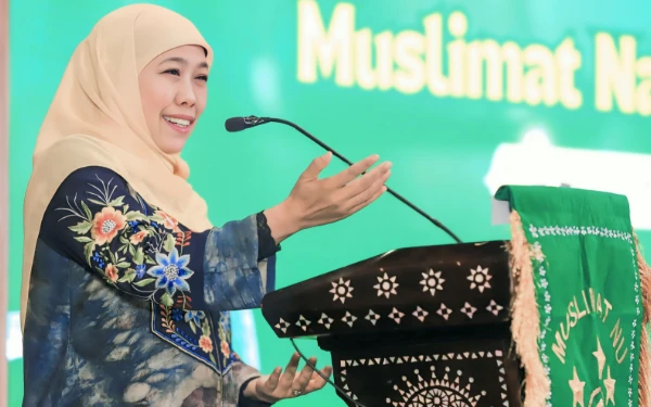 Thumbnail Berita - Gubernur Khofifah Hadiri Kick Off Pelatihan Paralegal Muslimat NU