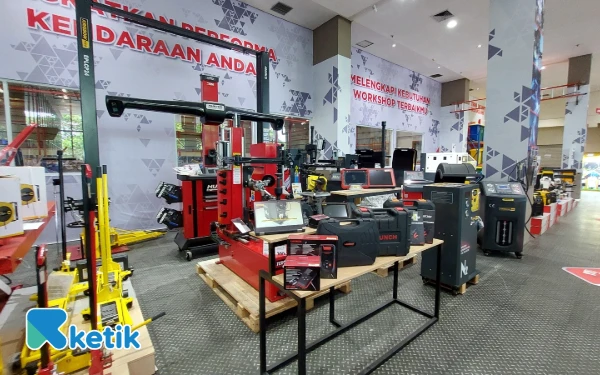 Foto Beragam inovasi yang dihadirkan di Pameran manufaktur industri. (Foto: Husni Habib/Ketik)