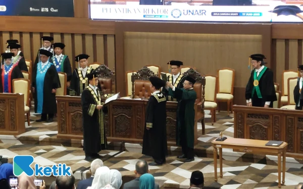 Thumbnail Berita - Unair Punya Rektor Baru! Prof Madyan Siapkan Terobosan Ini