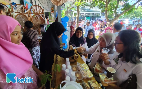 Foto Kegiatan Pujo Fest 2025 berlangsung meriah. (Foto: Ilham EP/Ketik)